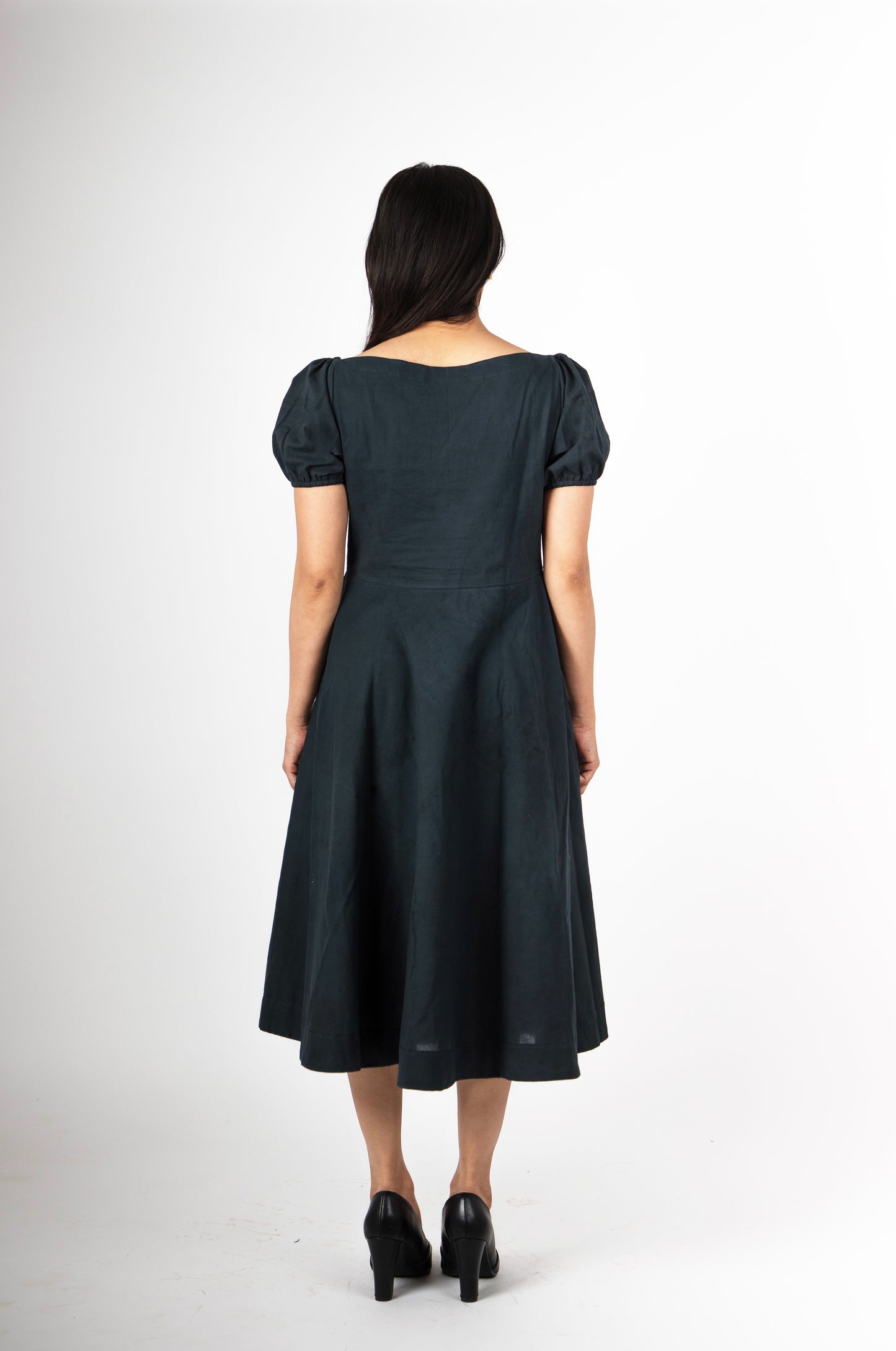 A Line puffed sleeve dress